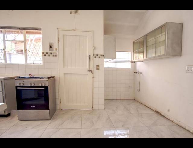 4 BEDROOM HOUSE FOR SALE IN MONTGOMERY PARK